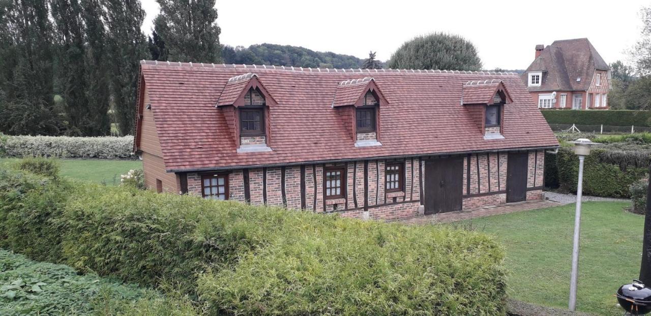 Le Petit Gite De La Varenne Saint-Hellier Exterior photo